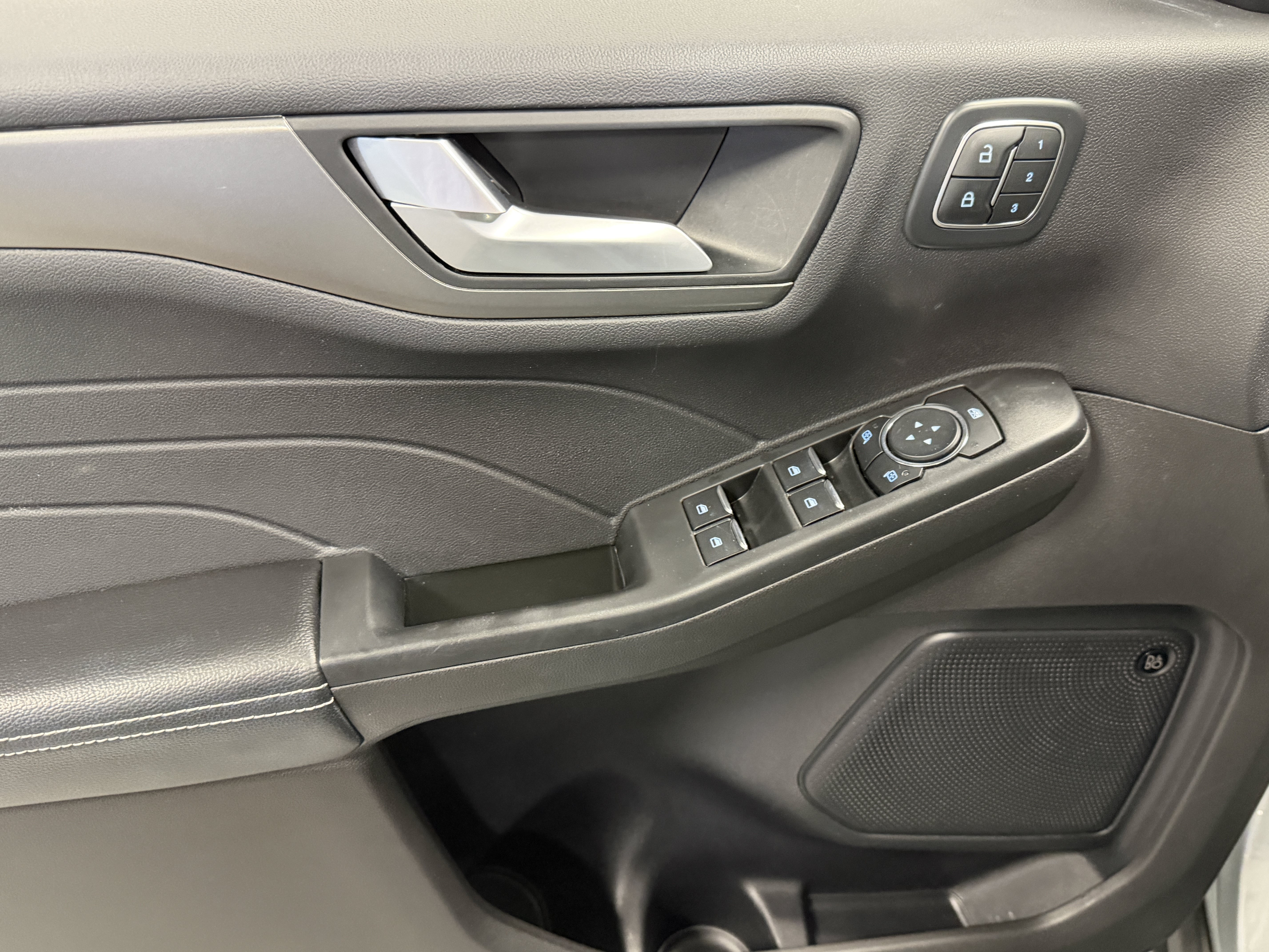 Used 2023 Ford Escape Active w/ Tech Pack #2 AWD/4WD image 19