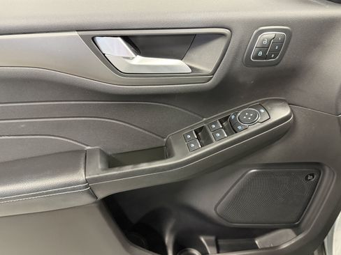 Used 2023 Ford Escape Active w/ Tech Pack #2 AWD/4WD image 19