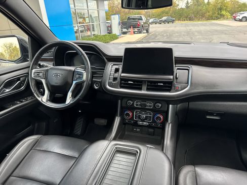 Certified 2023 Chevrolet Suburban Z71 w/ Luxury Package image 7
