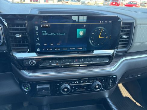 Used 2022 Chevrolet Silverado 1500 LTZ image 17