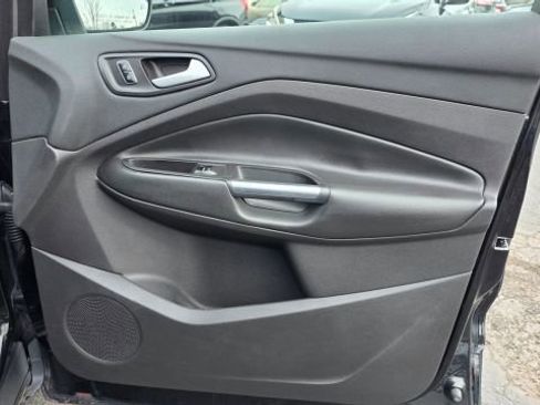 Used 2016 Ford Escape Titanium image 41