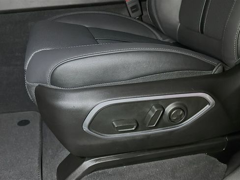 New 2026 Jeep Grand Wagoneer Limited image 13