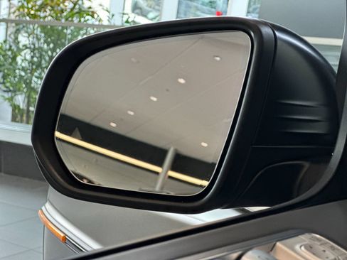 New 2026 Mercedes-Benz G 63 AMG 4MATIC image 9