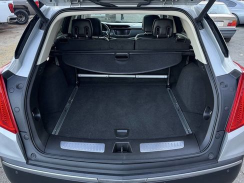 Used 2017 Cadillac XT5 Luxury w/ Driver Awareness Package image 6