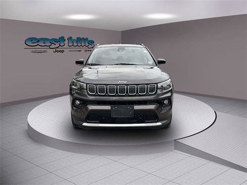 Certified 2022 Jeep Compass Limited image 8
