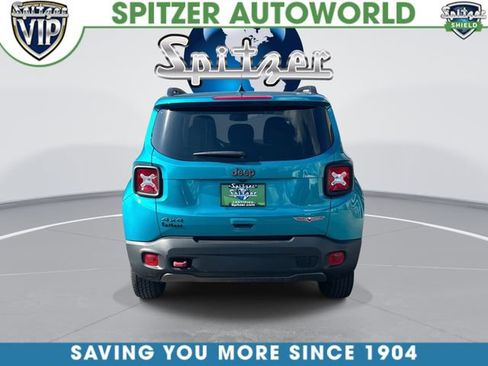 Used 2022 Jeep Renegade Trailhawk AWD/4WD image 8