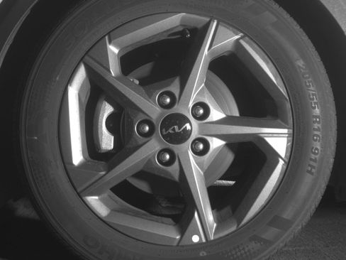 Used 2025 Kia K4 LXS image 12