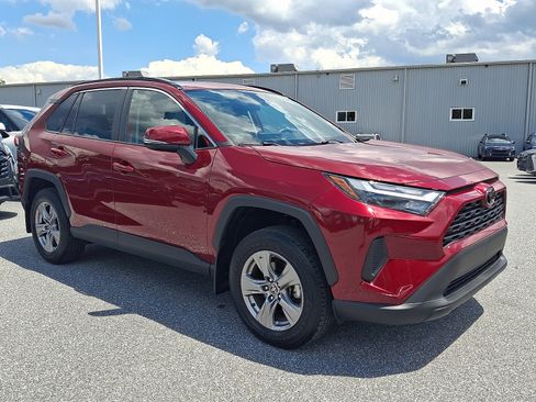 Used 2024 Toyota RAV4 XLE w/ Convenience Package AWD/4WD image 3