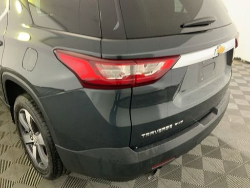 Used 2019 Chevrolet Traverse LT w/ LT Premium Package image 16