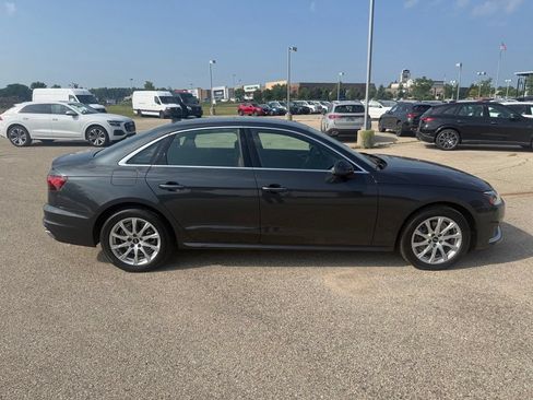 Used 2023 Audi A4 2.0T Premium w/ Convenience Package AWD/4WD image 4