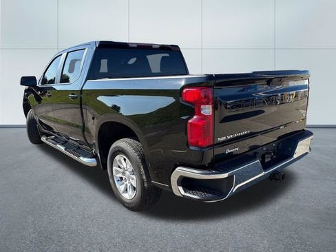 Used 2022 Chevrolet Silverado 1500 LT w/ Fleet Comfort Package AWD/4WD image 2
