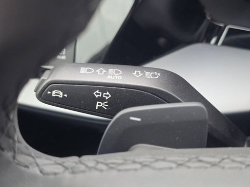 Used 2023 Audi Q4 e-tron Premium Plus RWD image 41