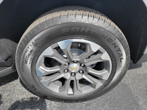 New 2026 Chevrolet Suburban LS RWD image 37