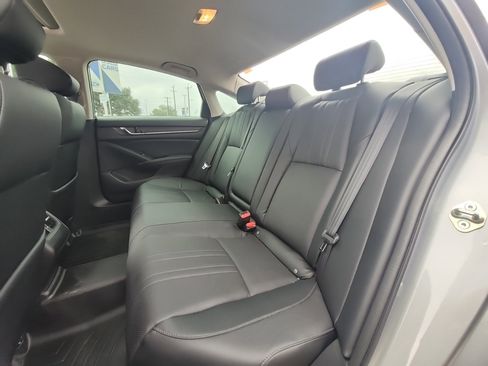 Used 2018 Honda Accord EX-L image 12