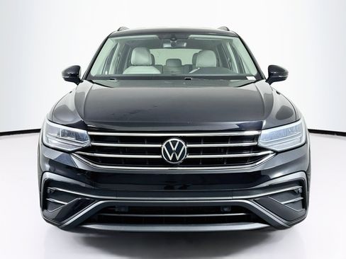 Used 2023 Volkswagen Tiguan S FWD image 2