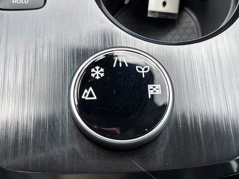 Used 2022 Nissan Rogue SL w/ SL Premium Package image 24