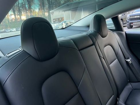 Used 2023 Tesla Model 3 Standard Range image 29