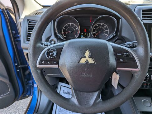 Used 2020 Mitsubishi Outlander Sport ES FWD image 34