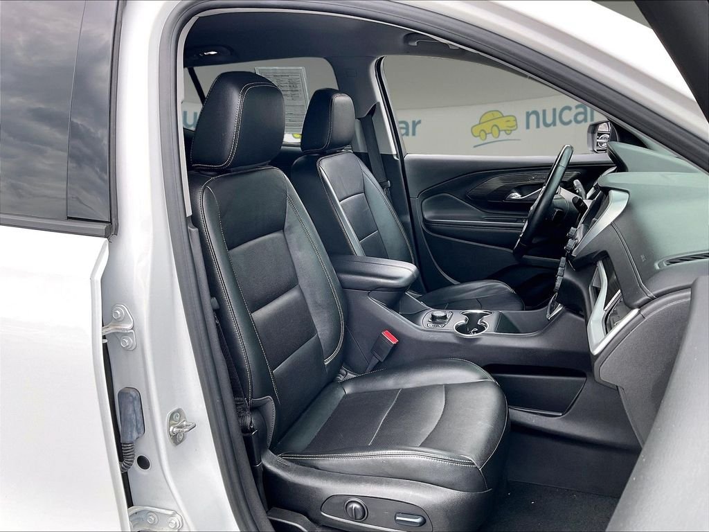 Used 2024 GMC Terrain SLT AWD/4WD image 10