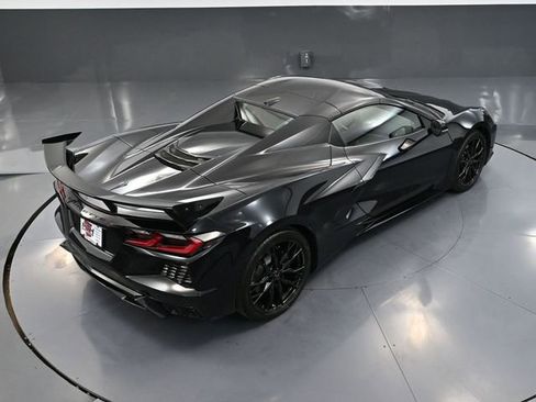 Used 2025 Chevrolet Corvette Stingray Convertible w/ 1LT image 47