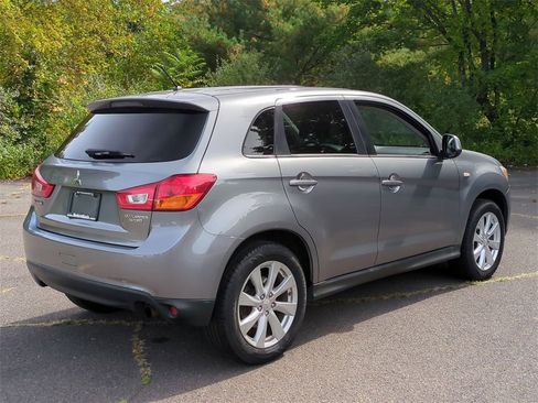 Used 2015 Mitsubishi Outlander Sport ES image 4