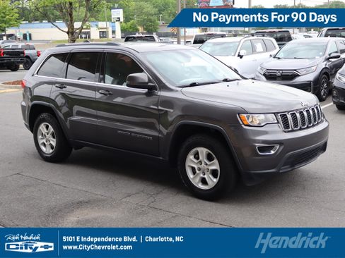 Used 2017 Jeep Grand Cherokee Laredo w/ Quick Order Package 2BE RWD image 1