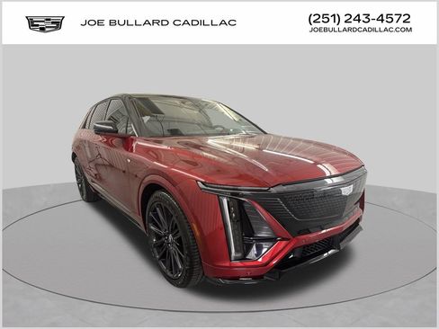New 2026 Cadillac Lyriq V w/ LPO, Floor Liner Package AWD/4WD image 1