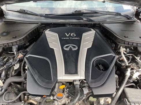 Used 2017 INFINITI Q60 3.0t Sport RWD image 28