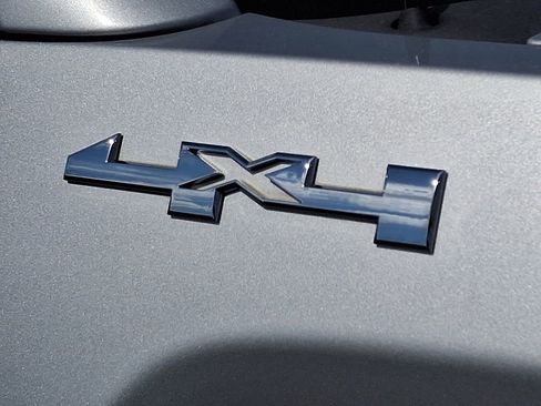 Used 2016 GMC Sierra 1500 SLE w/ SLE Value Package image 31