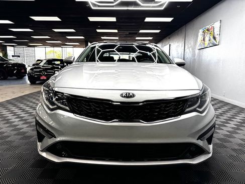 Used 2019 Kia Optima EX w/ EX Premium Package image 4