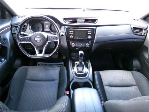 Used 2017 Nissan Rogue SV AWD/4WD image 7