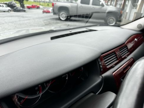 Used 2007 Chevrolet Impala SS FWD image 21