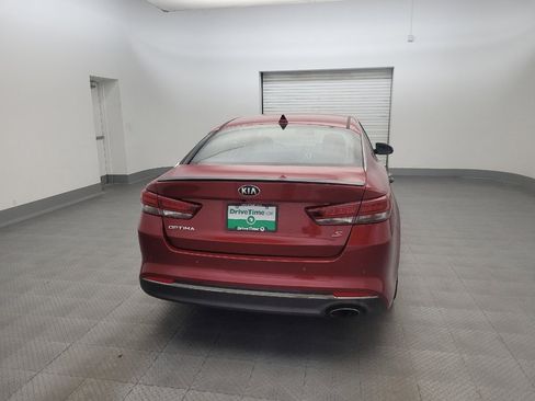 Used 2018 Kia Optima S FWD image 7