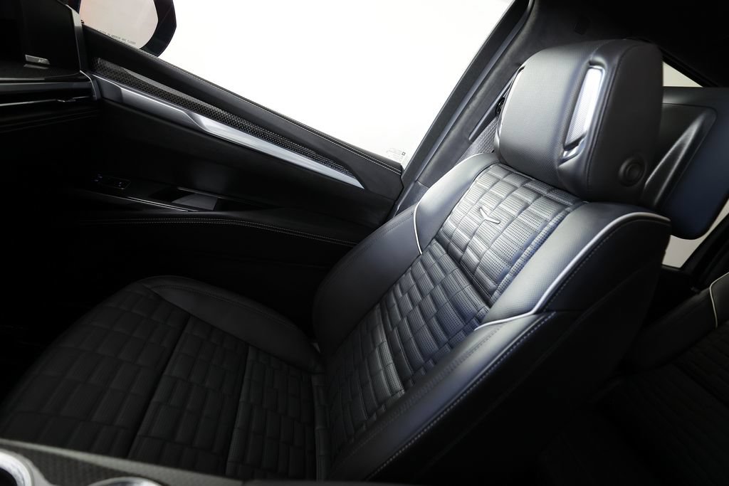 Used 2026 Cadillac Escalade V AWD/4WD image 39