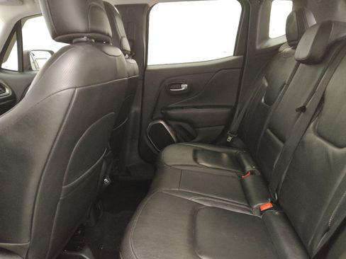 Used 2019 Jeep Renegade Limited w/ UConnect 8.4 Nav Group AWD/4WD image 18
