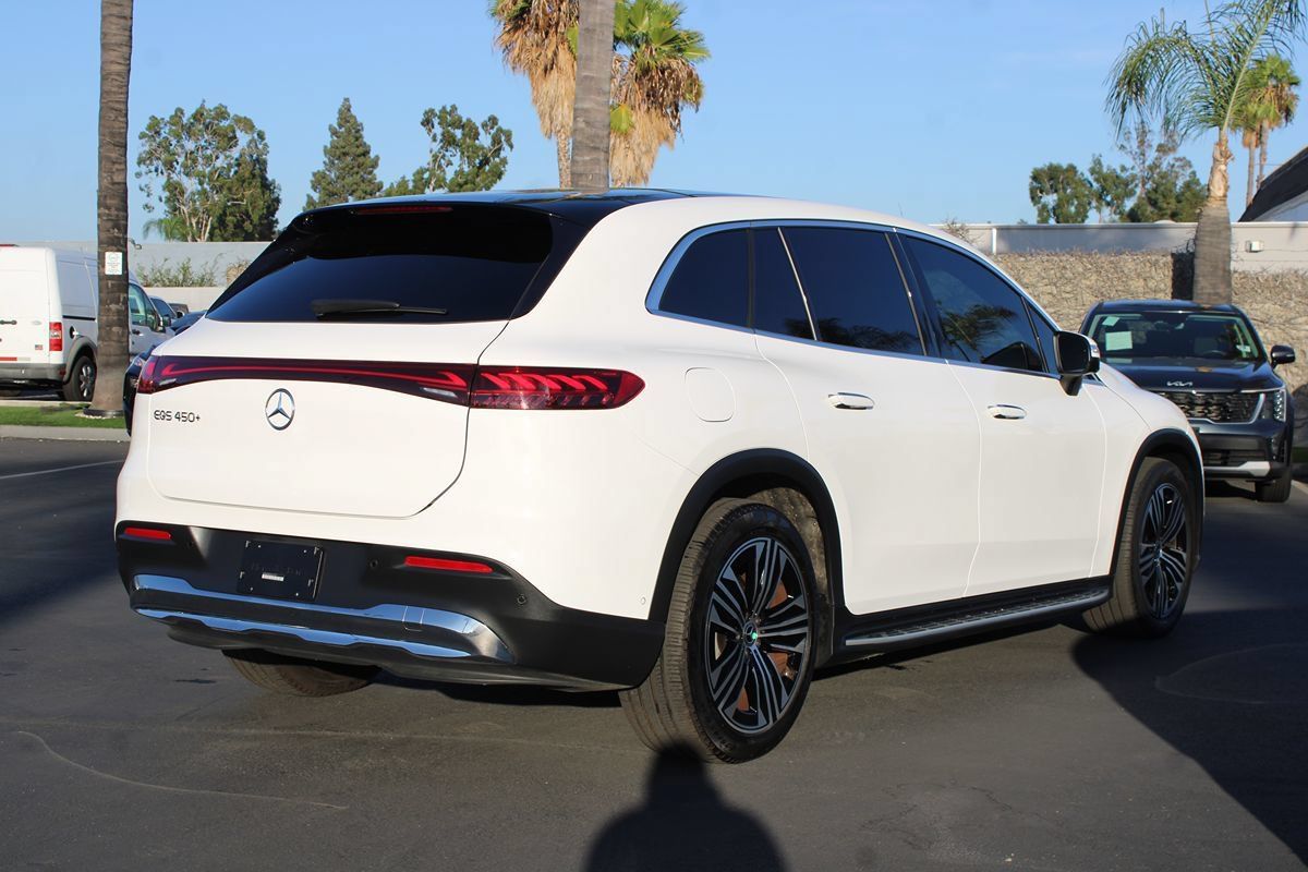 Used 2024 Mercedes-Benz EQS 450+ SUV image 37