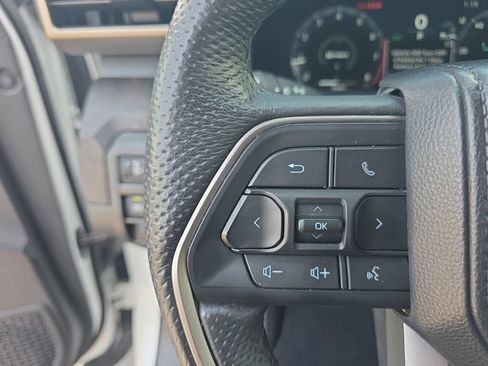 Used 2024 Toyota Tacoma Limited w/ Limited Package (LT) AWD/4WD image 20
