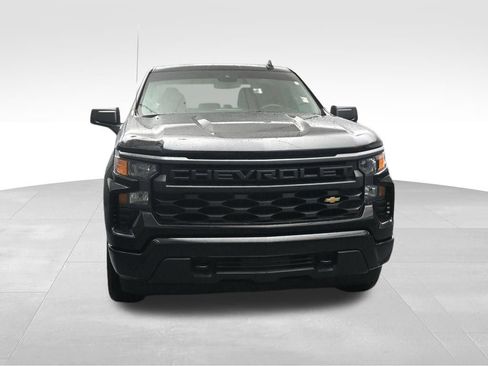 Used 2025 Chevrolet Silverado 1500 Custom RWD image 8