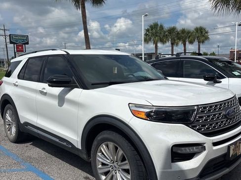 Used 2020 Ford Explorer Limited RWD image 2