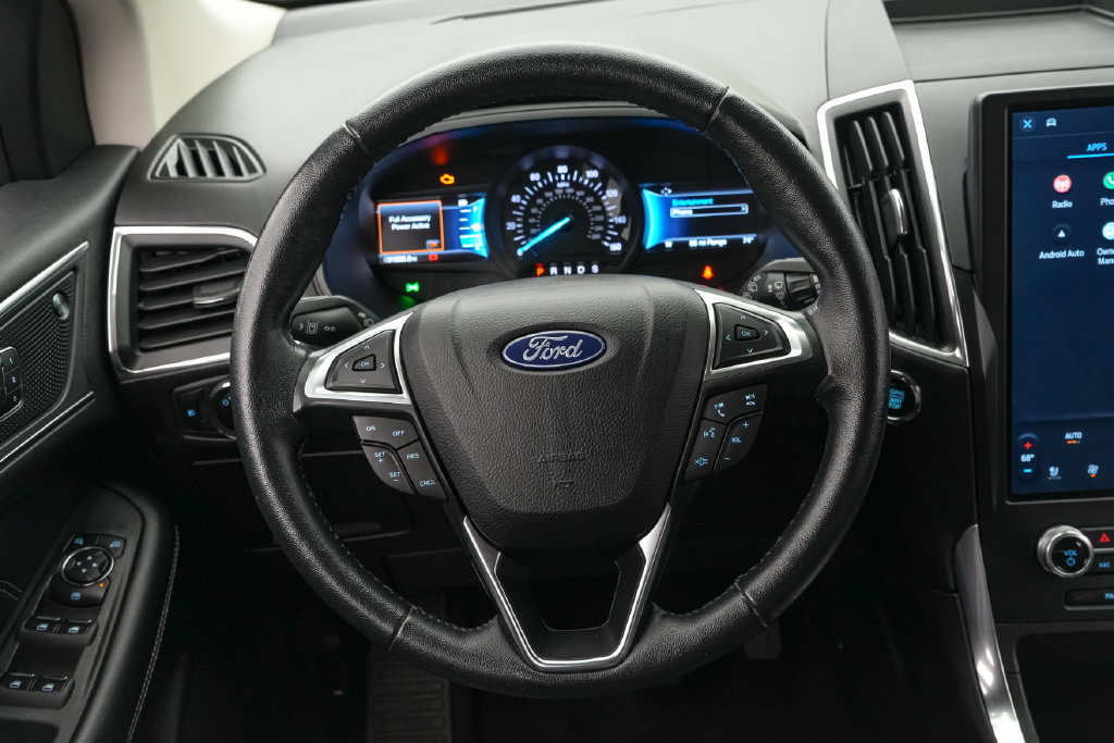 Certified 2023 Ford Edge Titanium AWD/4WD image 13