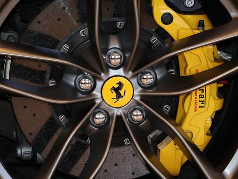 Certified 2019 Ferrari 488 GTB RWD image 36