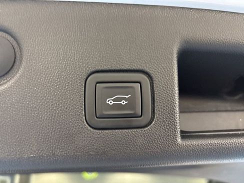 Certified 2024 Chevrolet Equinox LT image 9