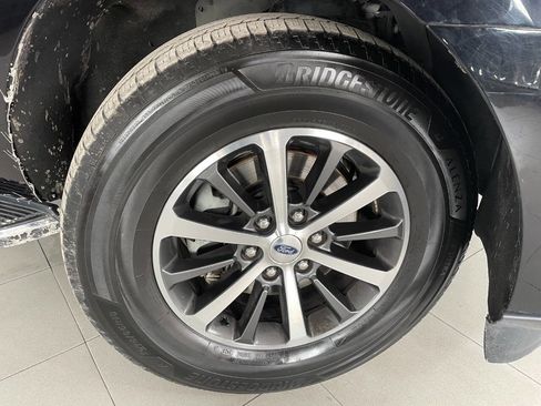 Used 2020 Ford Expedition XLT w/ Equipment Group 202A image 11