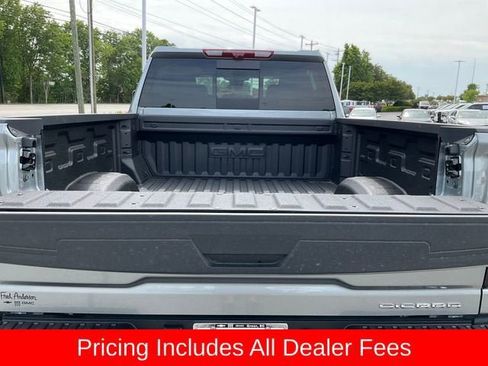 New 2026 GMC Sierra 2500 Denali w/ Denali Reserve Package AWD/4WD image 19
