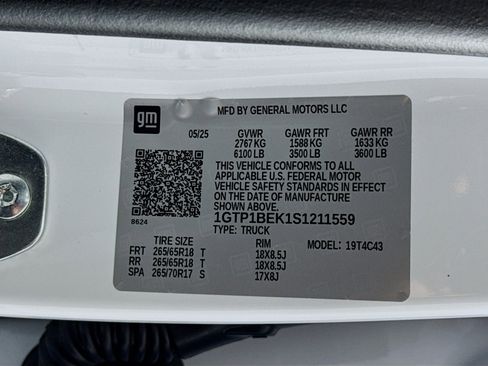 New 2025 GMC Canyon Elevation image 30