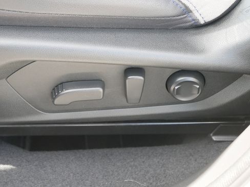Used 2025 Subaru Forester Premium AWD/4WD image 20