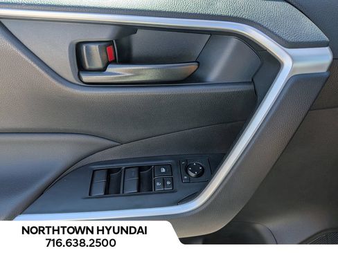 Used 2023 Toyota RAV4 LE AWD/4WD image 24