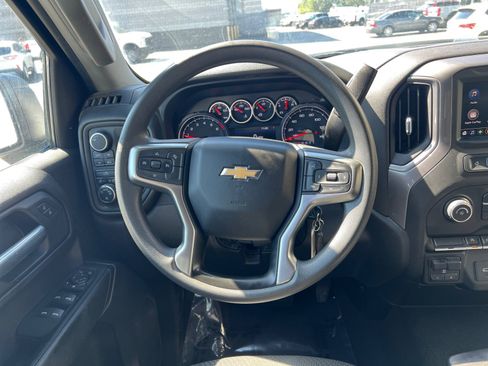 Used 2021 Chevrolet Silverado 1500 Custom w/ Safety Confidence Package AWD/4WD image 9