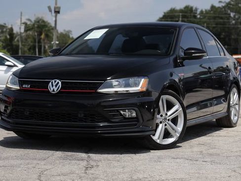 Used 2017 Volkswagen Jetta GLI FWD image 1