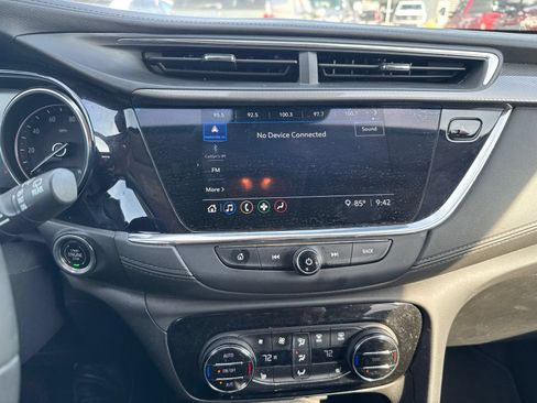 Used 2022 Buick Encore GX Select w/ Sport Touring Package FWD image 12